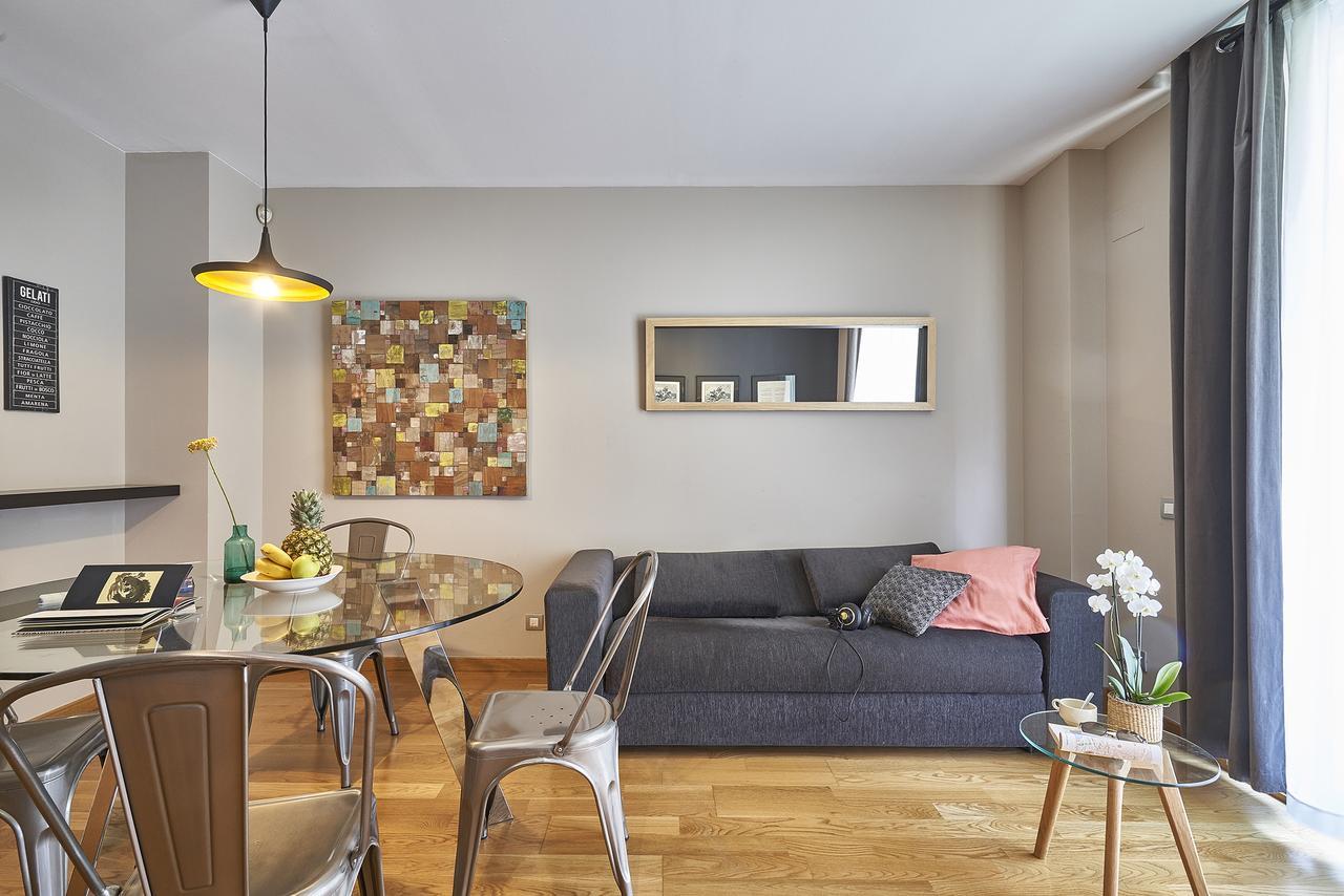 Ainb Sagrada Familia Apartments Барселона Экстерьер фото